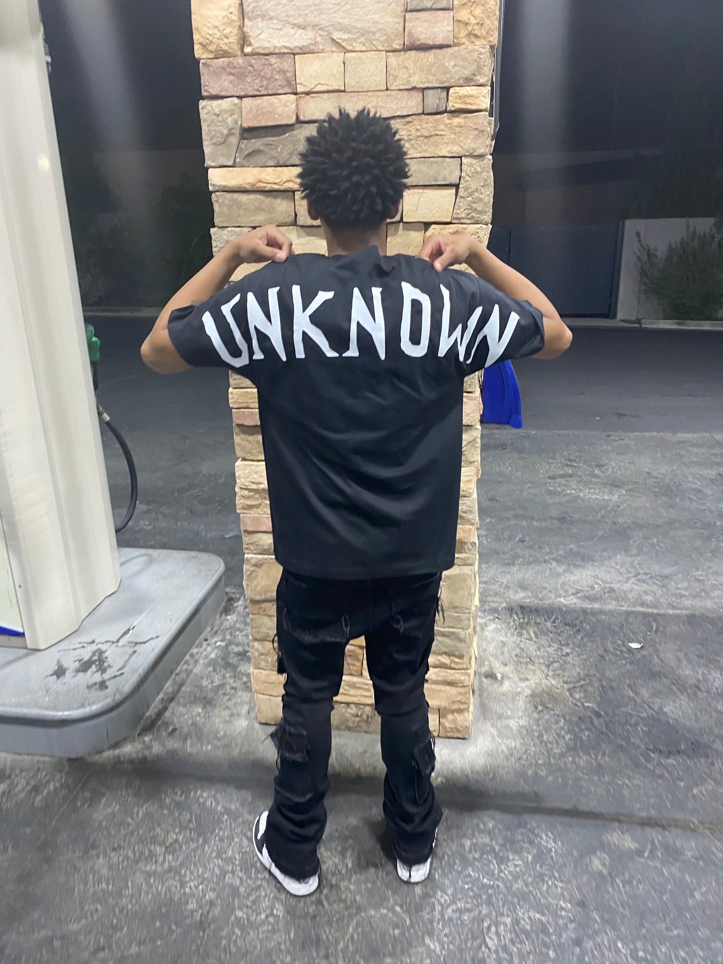Unknown Man Tee Black